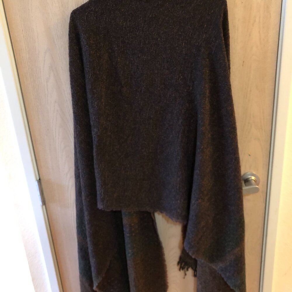 Kerry Woollen Mills Lambswool Scarf - Picture 5 of 7